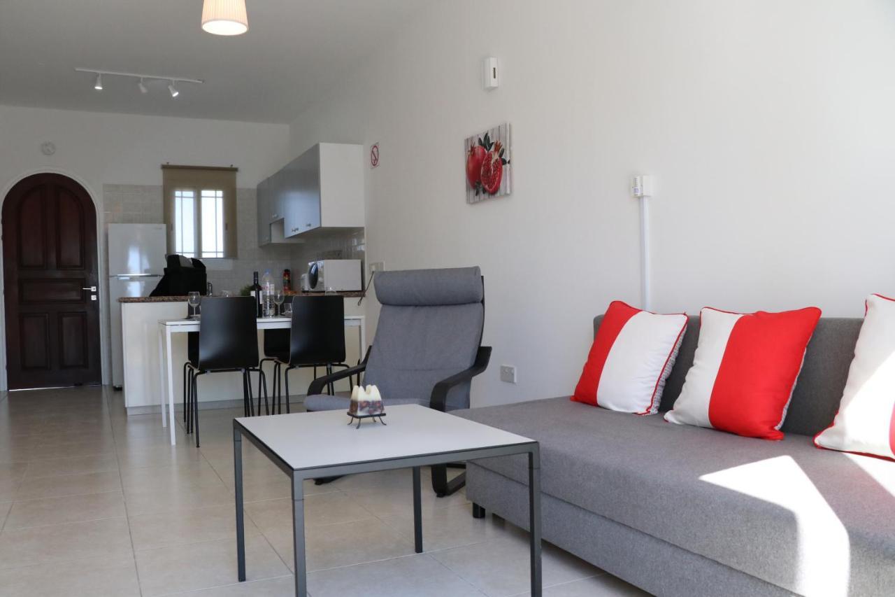 Cyking 2 Bed Apartment With Pool & 10 Min To Beach بافوس المظهر الخارجي الصورة