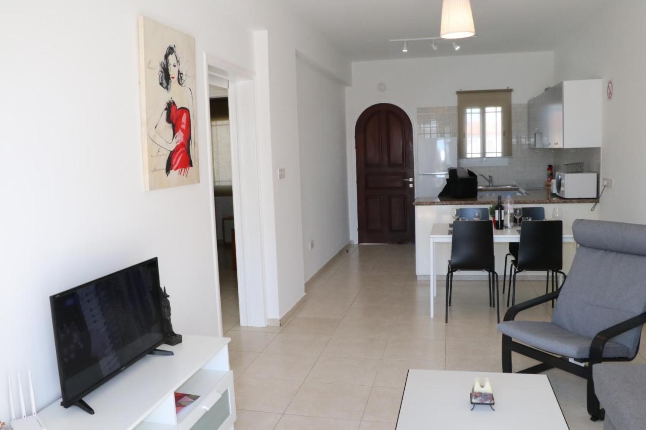 Cyking 2 Bed Apartment With Pool & 10 Min To Beach بافوس المظهر الخارجي الصورة